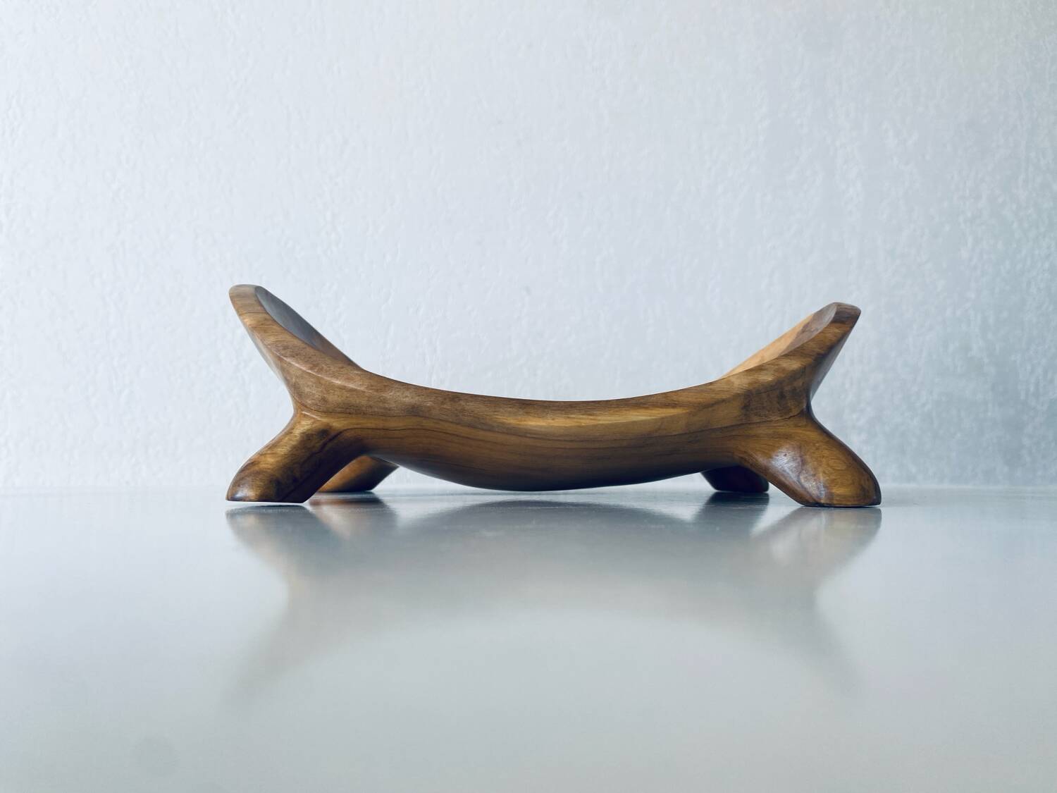 Olive wood pocket emptier