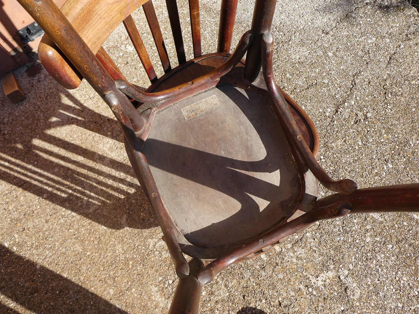 Set of 4 bistro chairs in curved wood Thonet