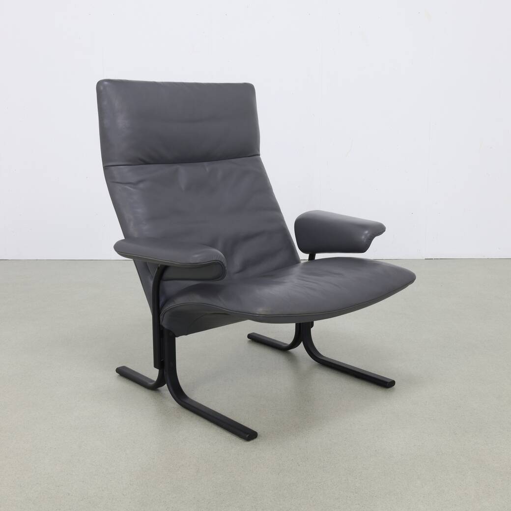 Vintage Lounge Chair in Leather DS 2030 De Sede, 1980s