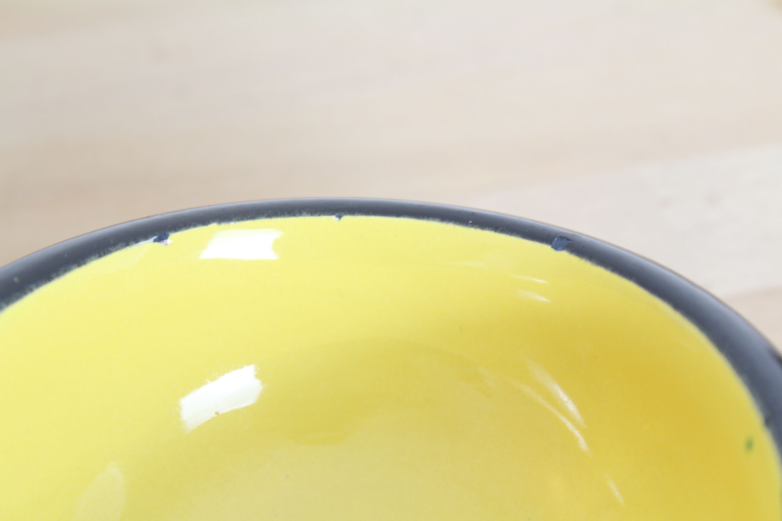 Empty pocket Keramos Sèvres yellow and black ceramic