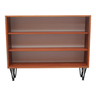 1960s book shelf in walnut, white back panel
