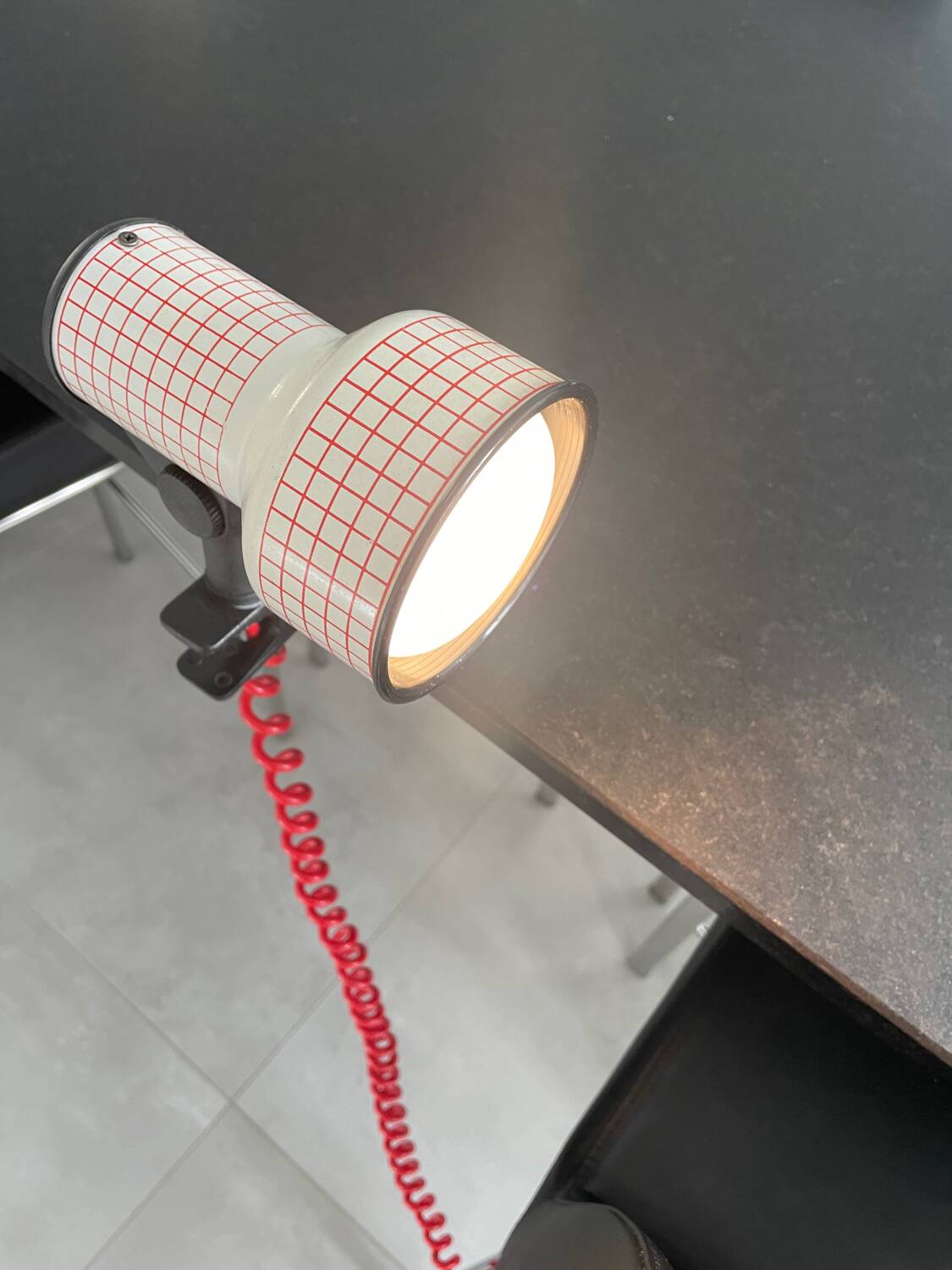 Vintage clip spotlight 1970 white red squared