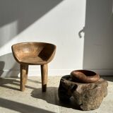 Quadripod chair with round seat and small back in natural monoxyl mango wood