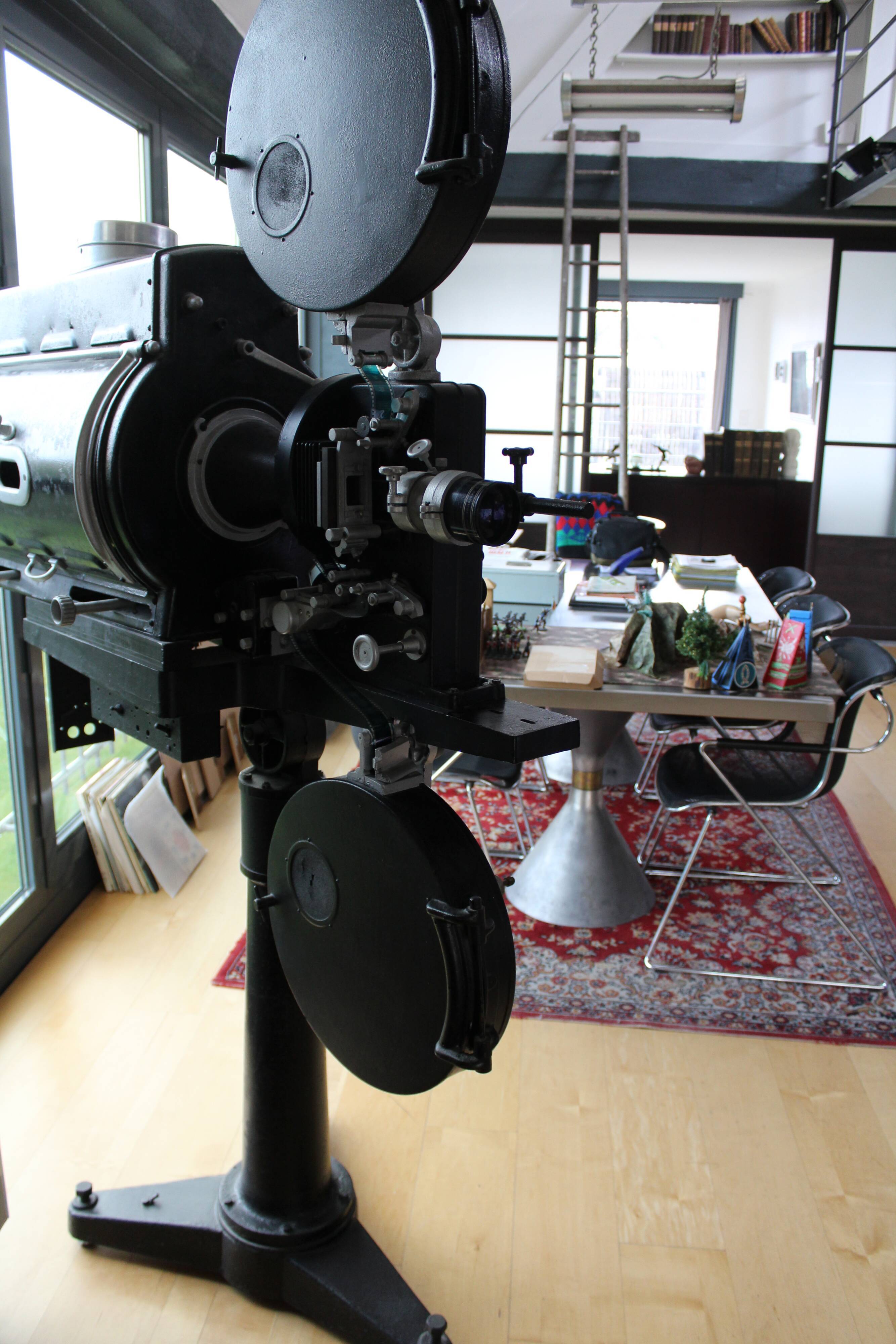Projecteur de cinema 1930 - 35mm style mip XIV