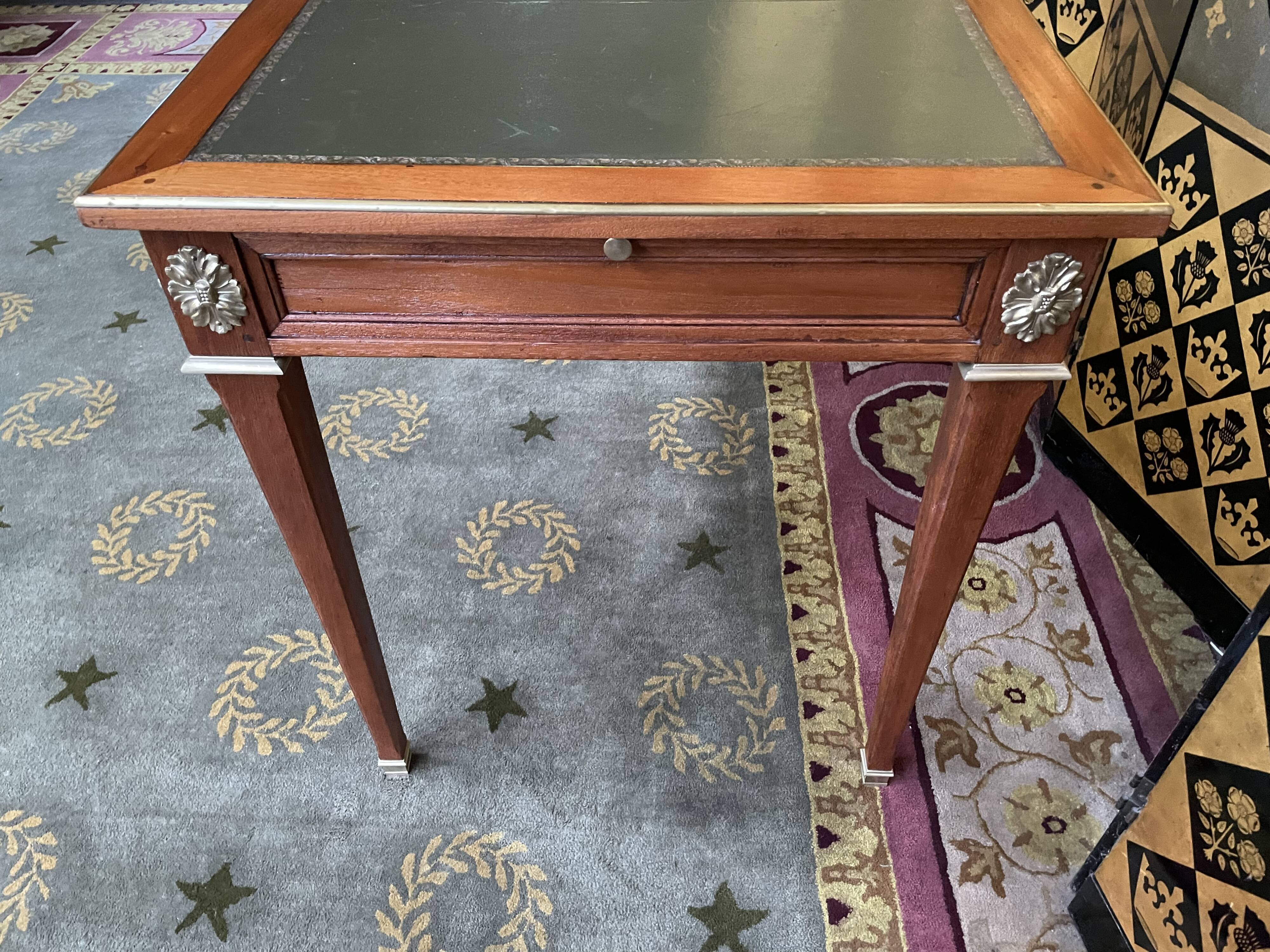 Flat desk in mahogany and leather style Louis XVI restored