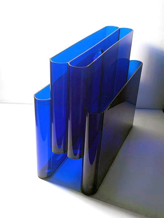 Vintage Magazine Rack • Space Age • Giotto Stoppino • Kartell • 1972