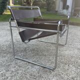 Vassily armchair by Marcel Breuer (Knoll)