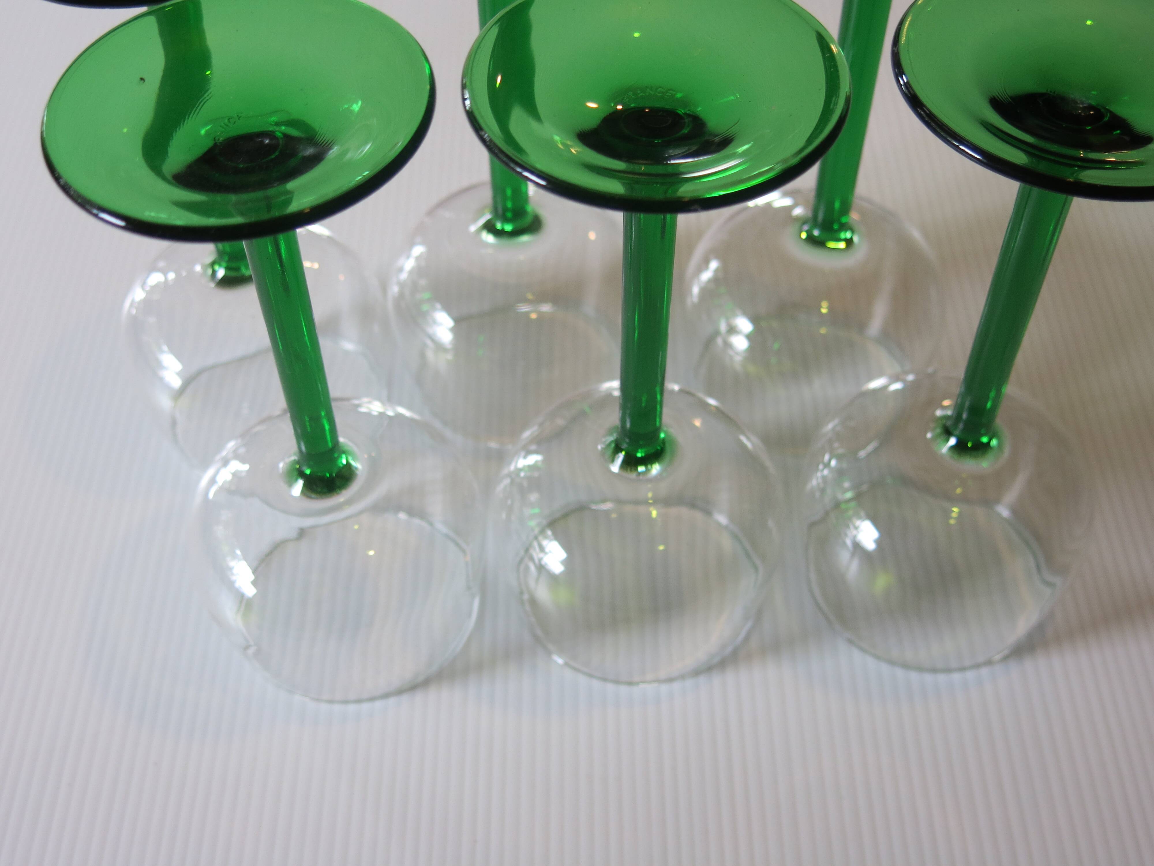6 glasses of white wine from Alsace in very good condition.