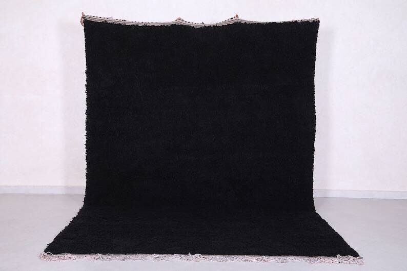 Handmade black wool Berber rug, size 150 x 250 cm