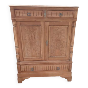 Armoire de rangement