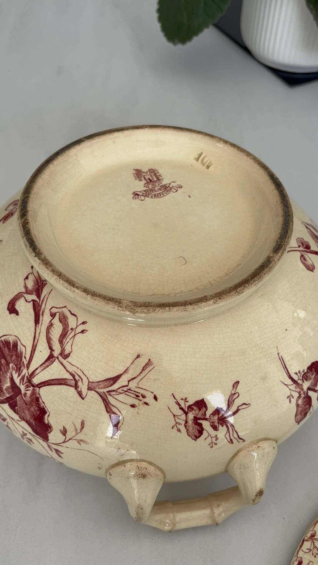 Red earthenware soup tureen, Gien factory, honeysuckle model.