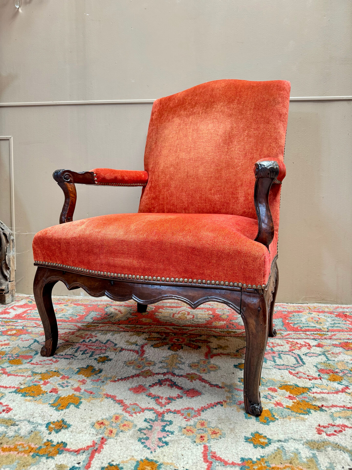 WALNUT ARMCHAIR FROM THE REGENCY PERIOD 18TH CENTURY
