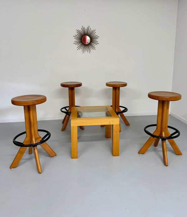 Lot 4 tabourets de bar en bois orme massif design années 70 vintage