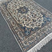 Hand-knotted Dwarf Persian Rug