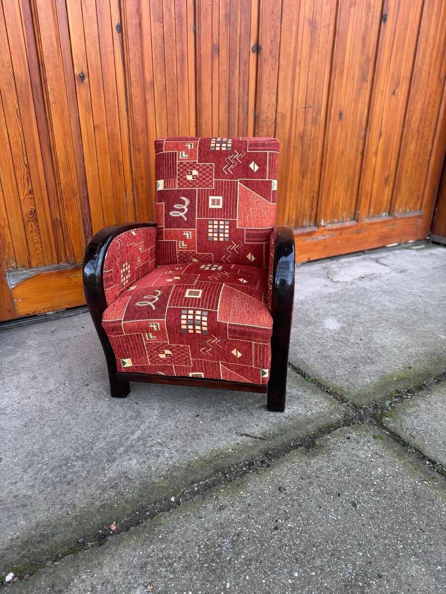 Fauteuil Art Déco rouge en tissu à motif « nouveau », cadre bois massif, 1930s
