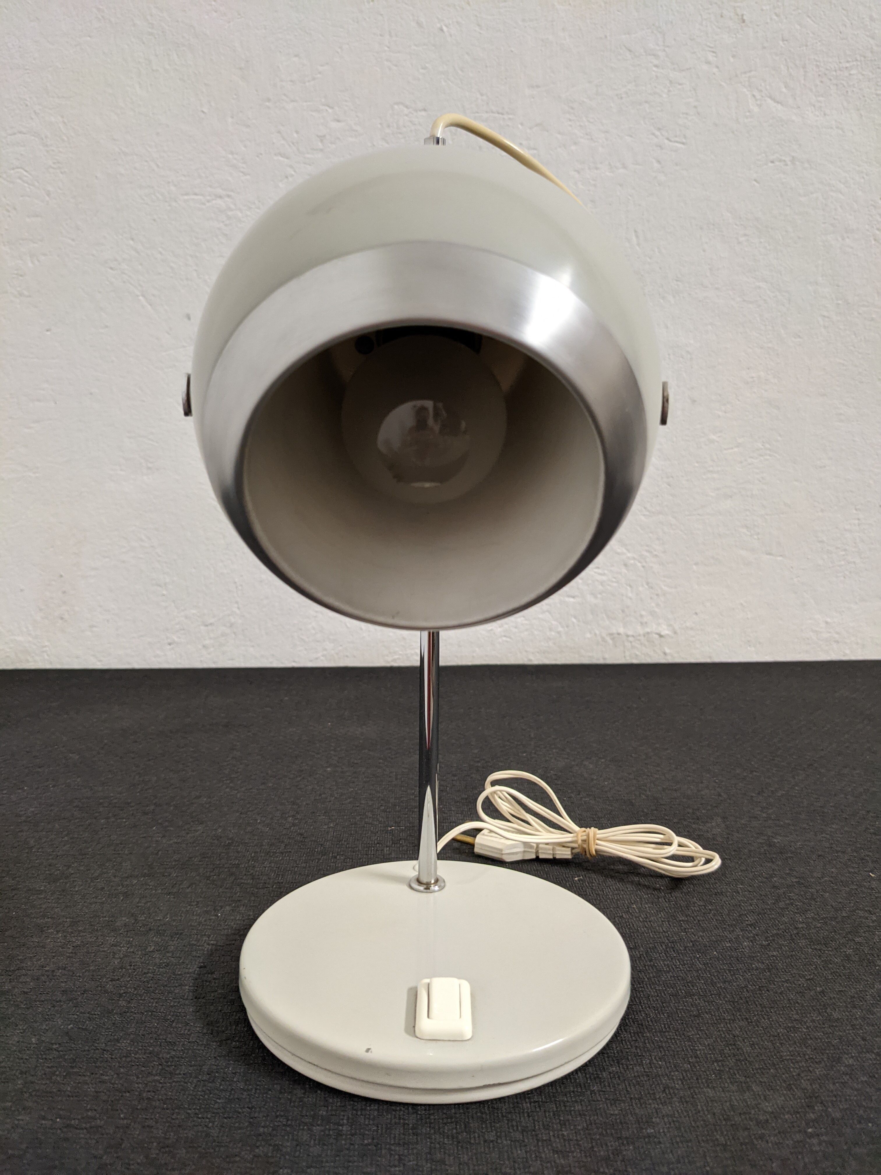 Eye ball lamp of the 60s by Aluminor