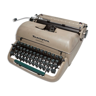 Typewriter remington Quiet Riter Miracle tab