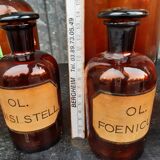 Lot of 8 pharmacy pots