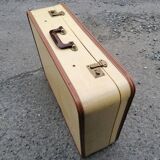 Old retro suitcase