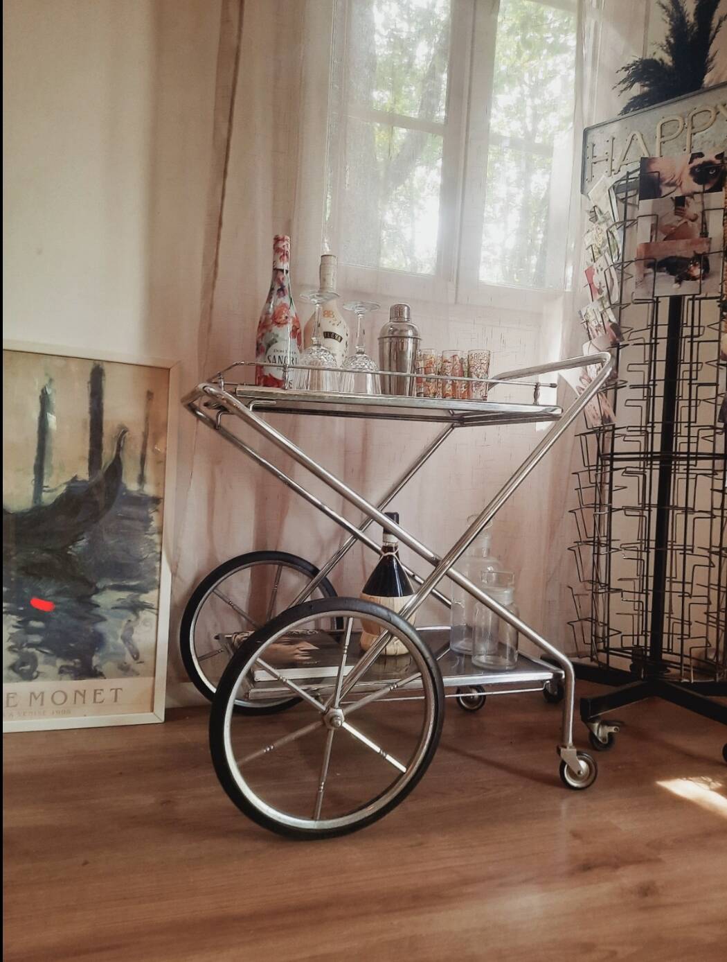 Chrome dessert table