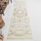 3x9 Oriental Classic Runner Rug, 82x283Cm