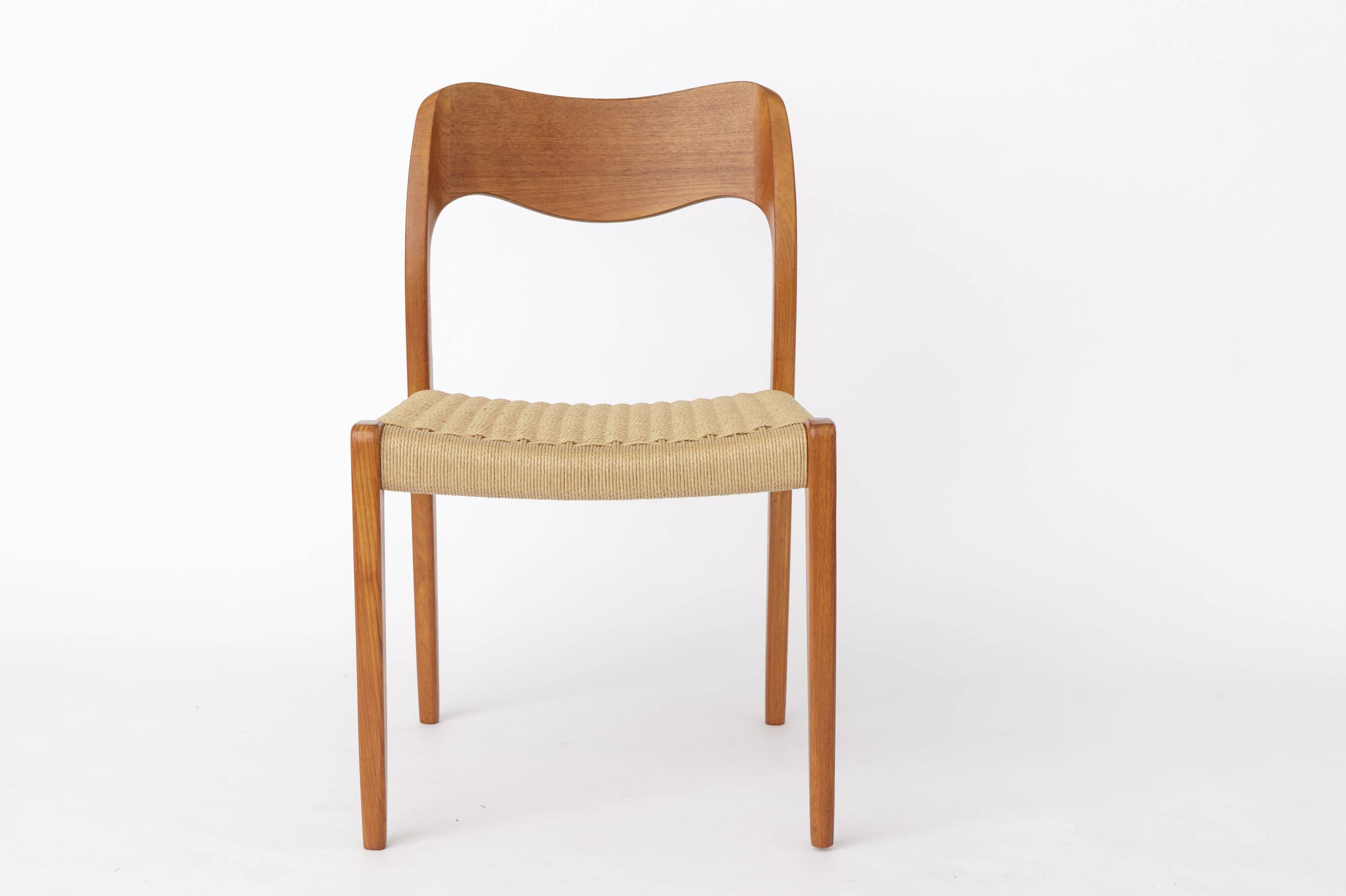 Set of 8 Niels Otto Møller Model 71 Chairs, 1960s Danish Mid Century Modern