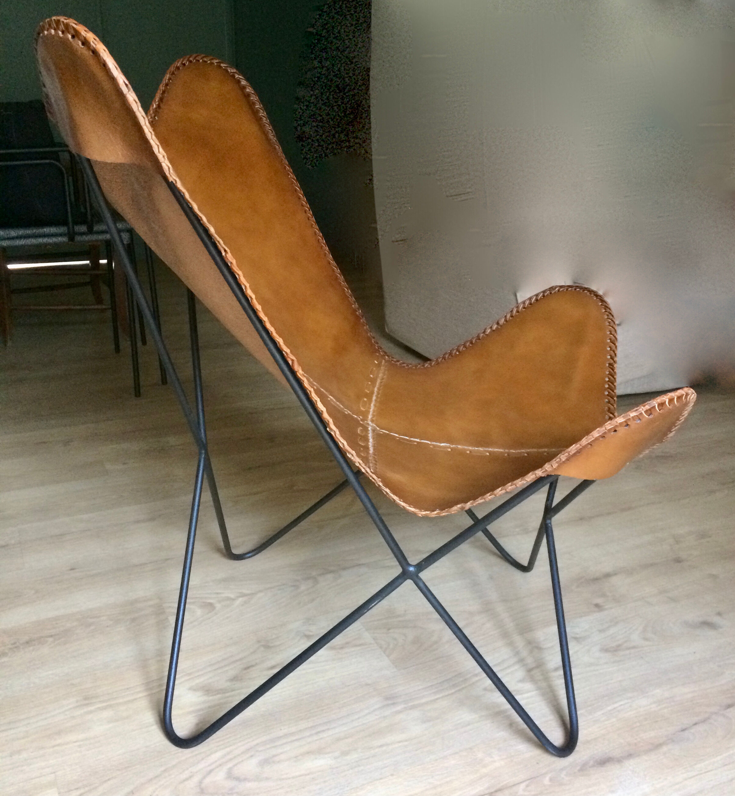 Leather butterfly armchair