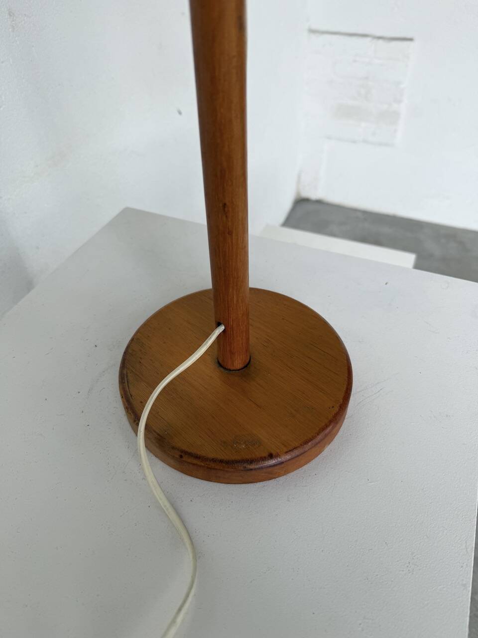 70s oak wood table lamp