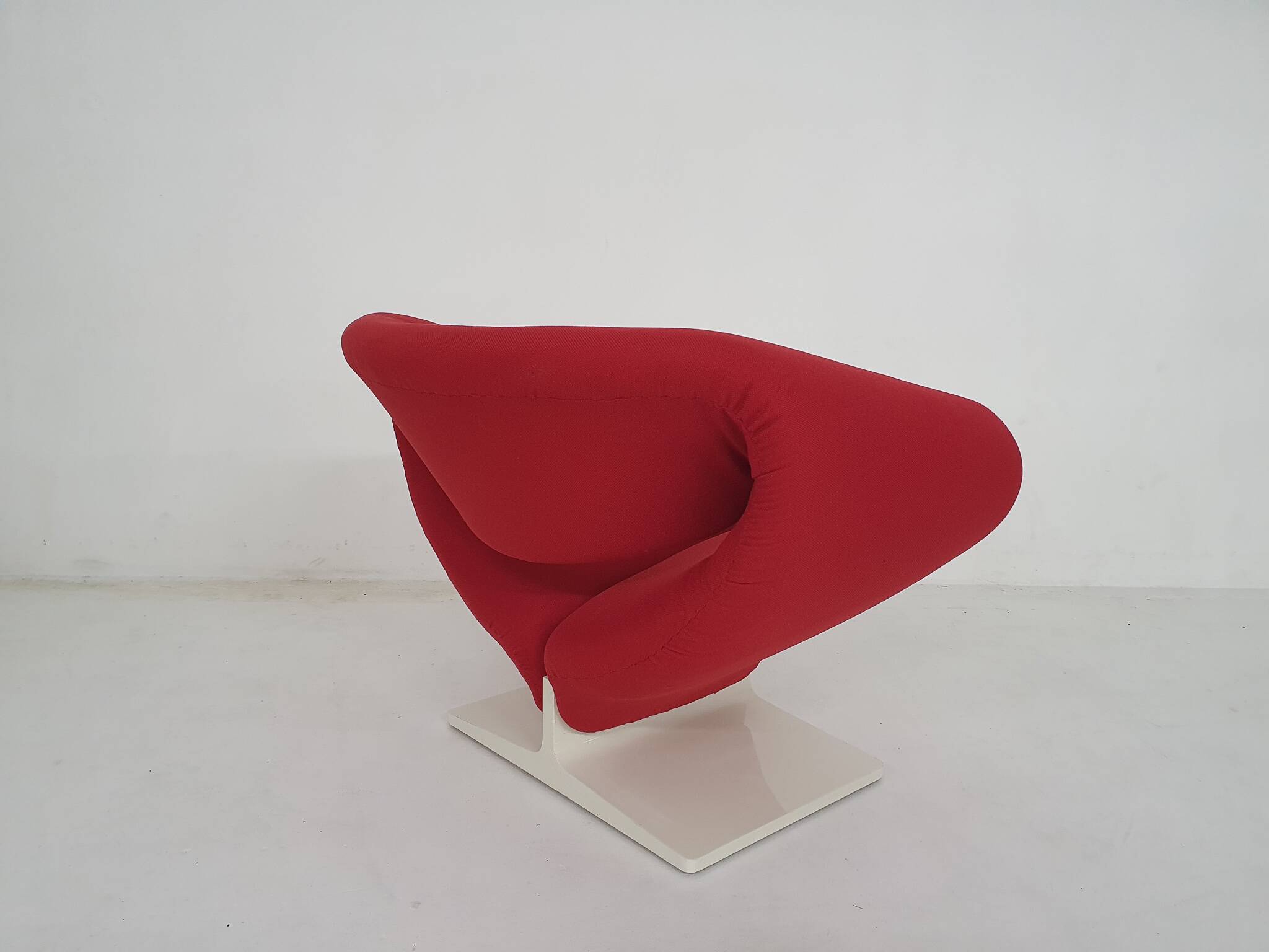 Design lounge chair model "Ribbon" by Pierre Paulin for Artifort, The Netherlands 1966