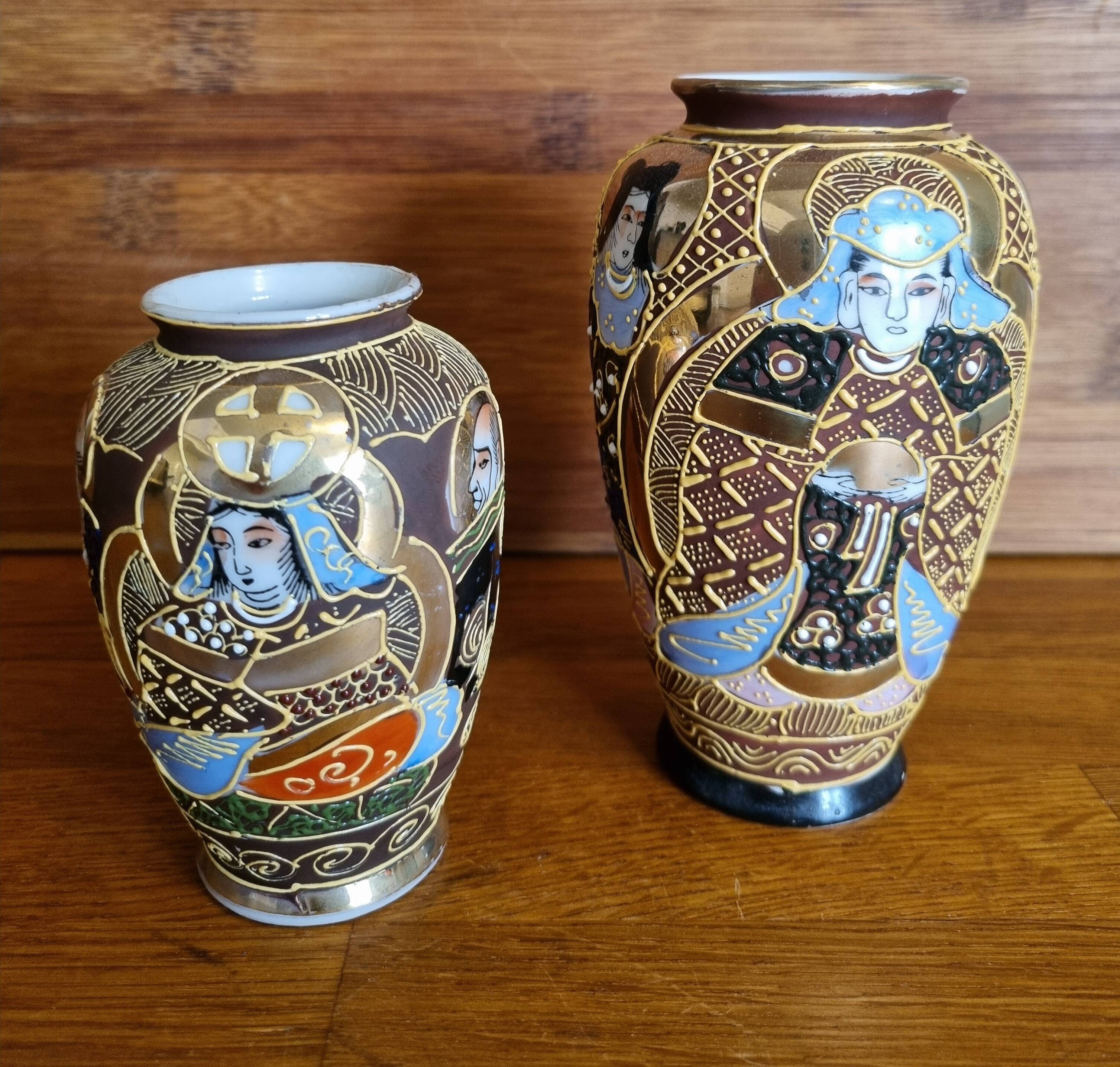 Set of 2 Japanese Satsuma ceramic vases