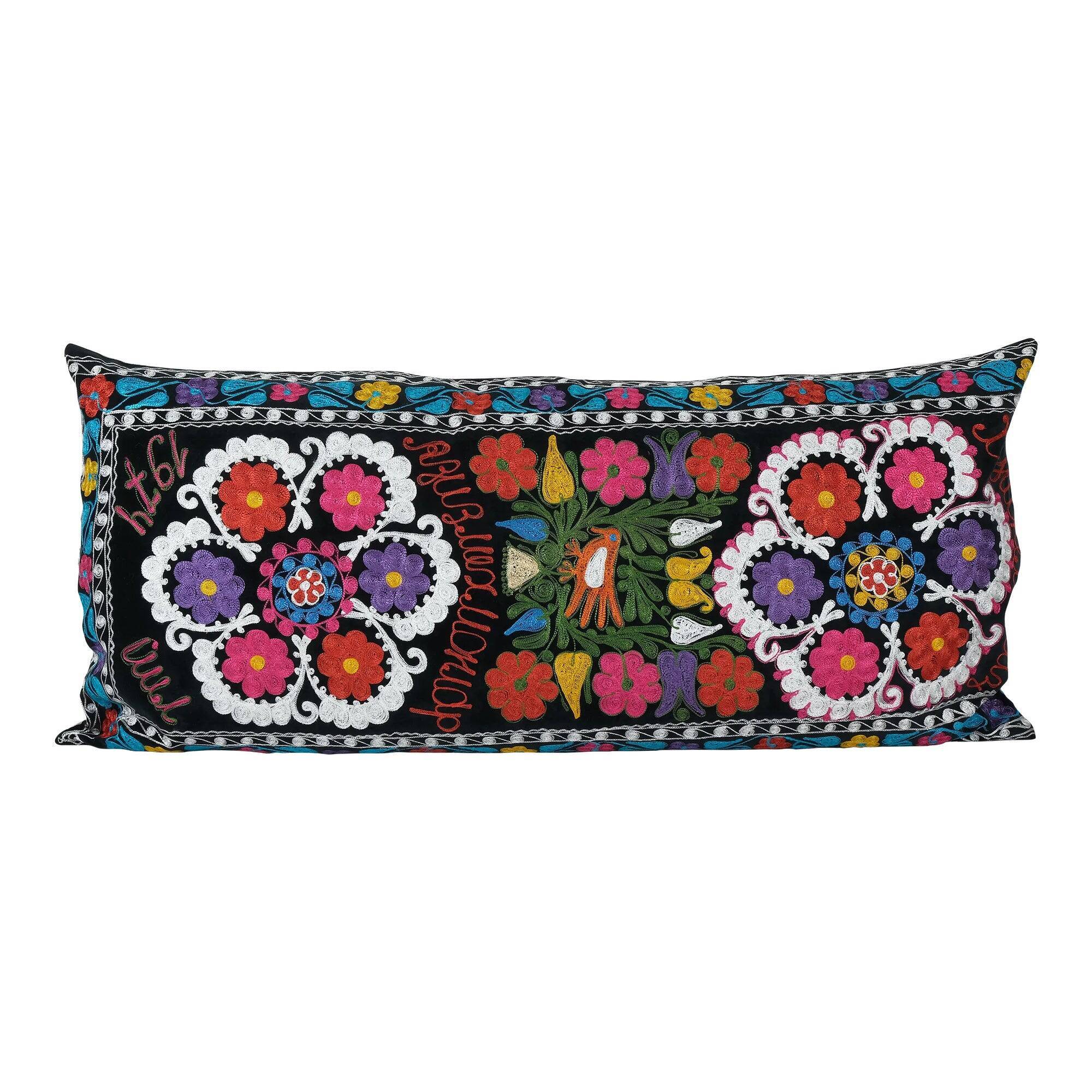 Housse de coussin brodée vintage 119x61 cm