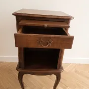 Table d'appoint style Louis XV en bois avec tiroir et niche
