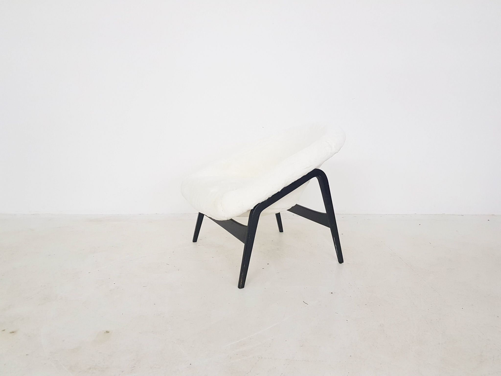 Hartmut Lohmeyer for Artifort lounge chair Model 118 "Columbus", The Netherlands 1957
