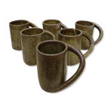 Chopes à bière en grès