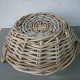 Pair of 2 wicker baskets with handles