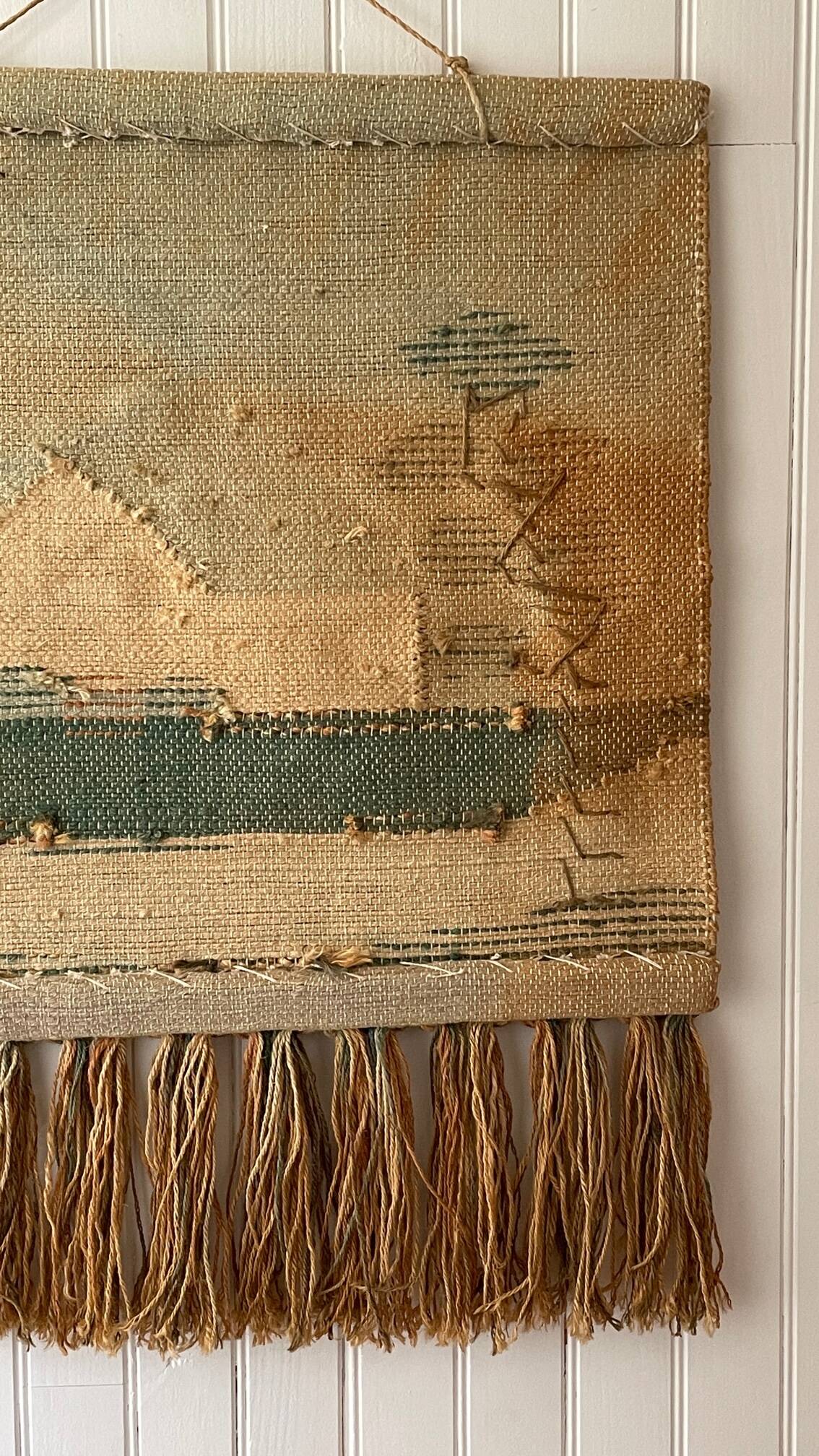 Decorative jute tapestry from the 1970s