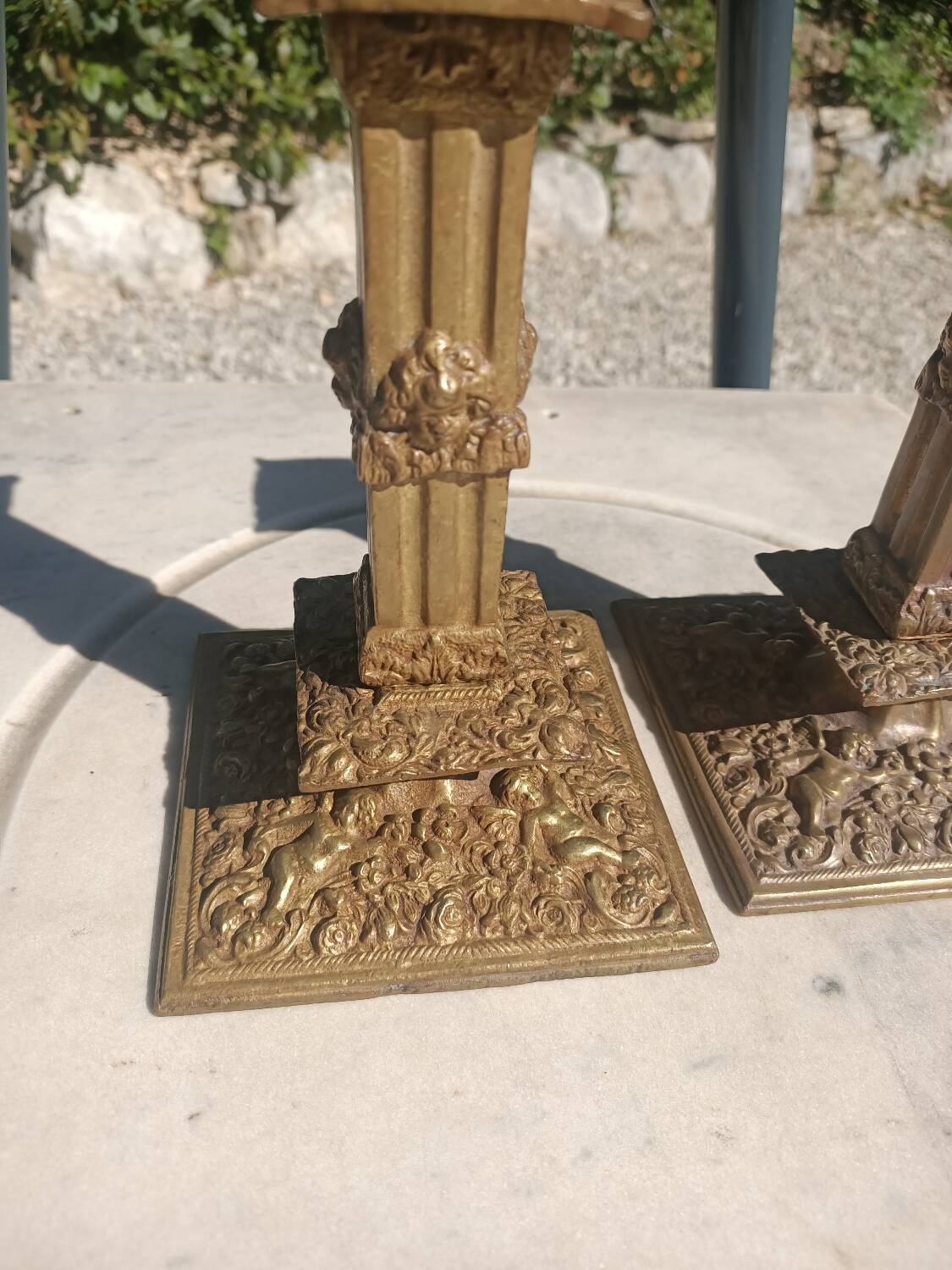 Financial-style candle holders in gilded bronze