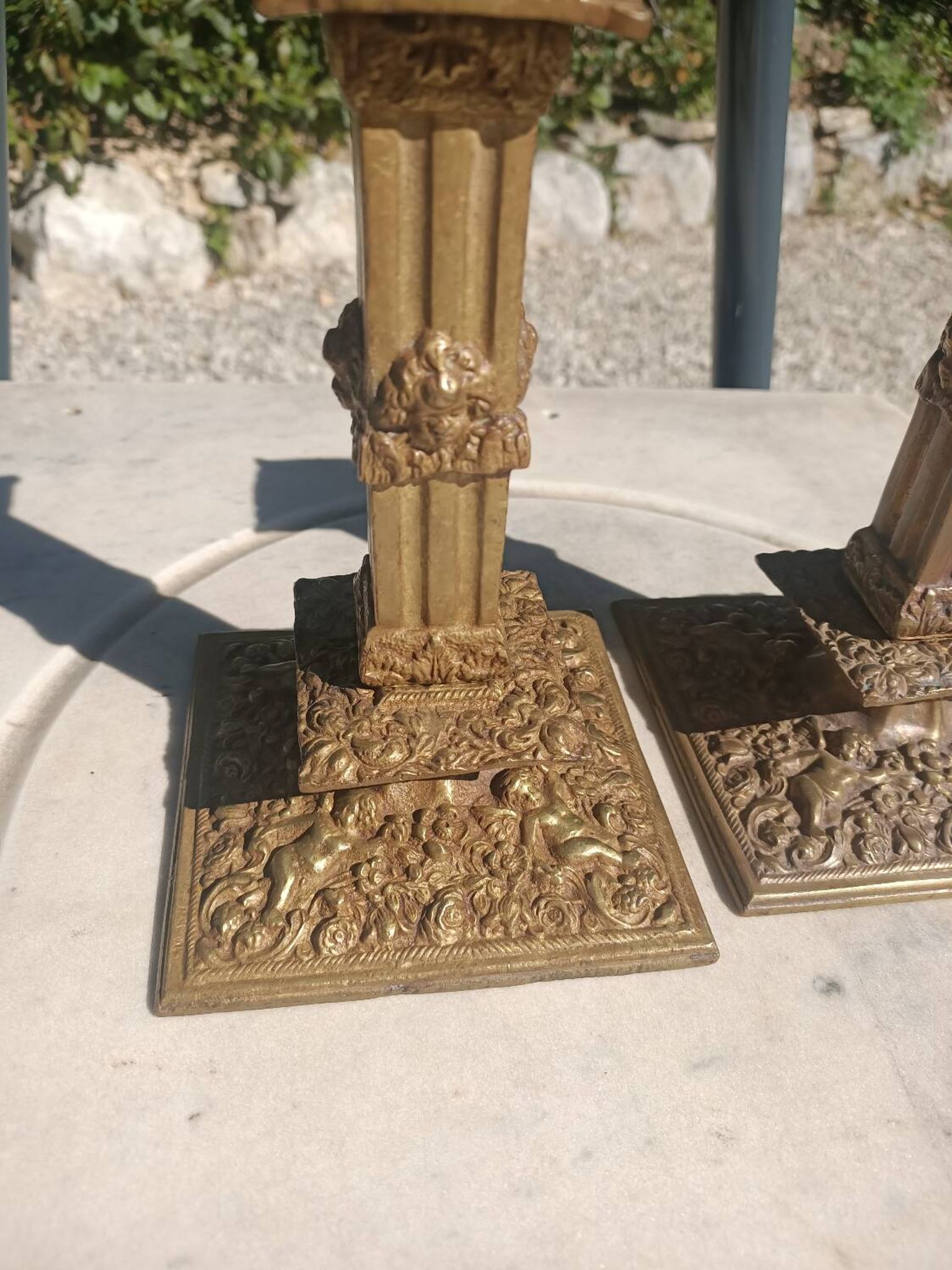 Financial-style candle holders in gilded bronze