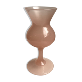 Vase en opaline rose années 50
