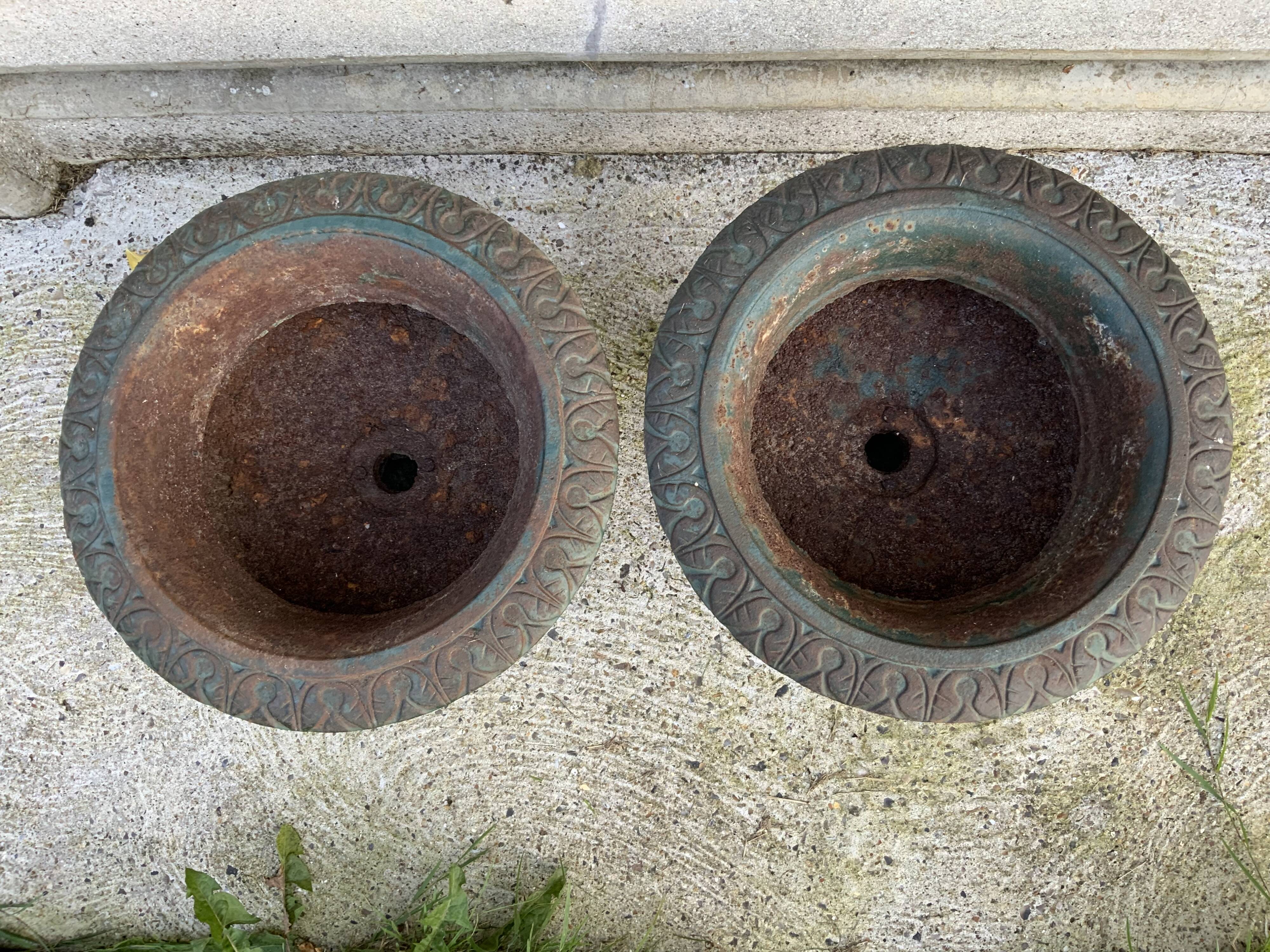 Paire de vasques Médicis