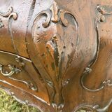 Louis XV style chest of drawers with four drawers