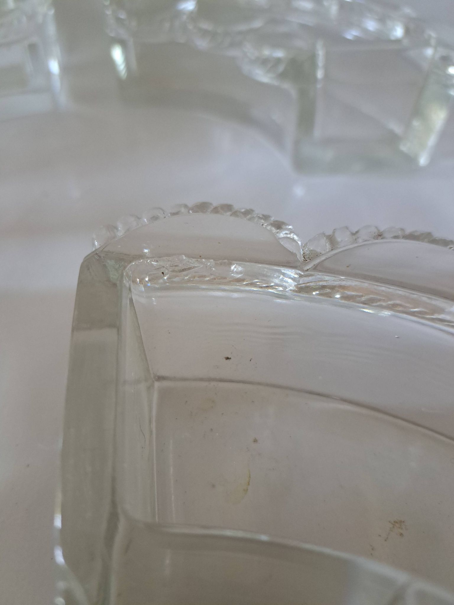 Lalique France centrepiece. Festons model.