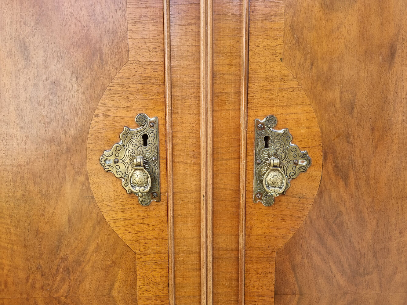 Armoire anglaise d'internat tallboy georgien art déco années 30