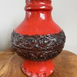 Vase en céramique rouge vif et noir, cruche lourde dans le style du milieu du siècle, poterie ouest-allemande
