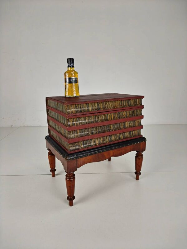 Coffret à livres en similicuir sur support peint – Anglais, vers 1830