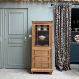 Renovated Parisian showcase