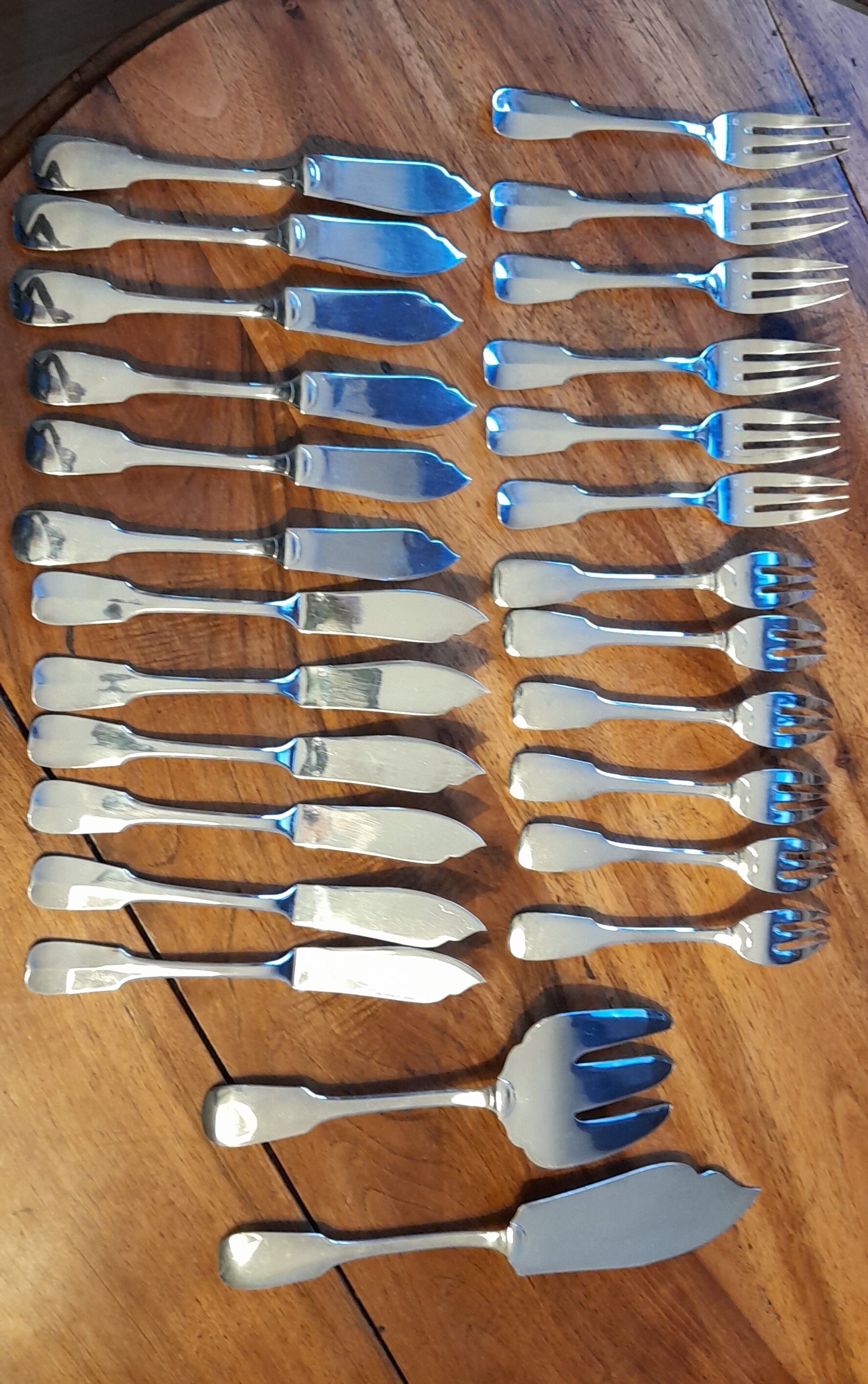 Silver metal fish service 26 pieces