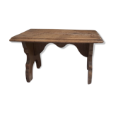 Banc en bois repose pieds