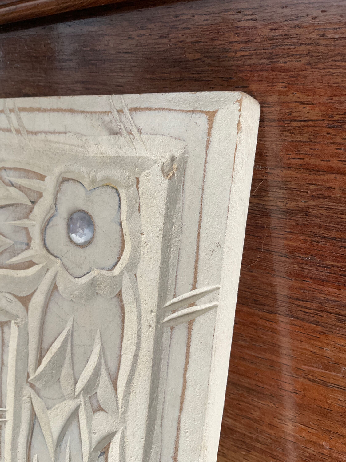 Miroir en bois sculpté
