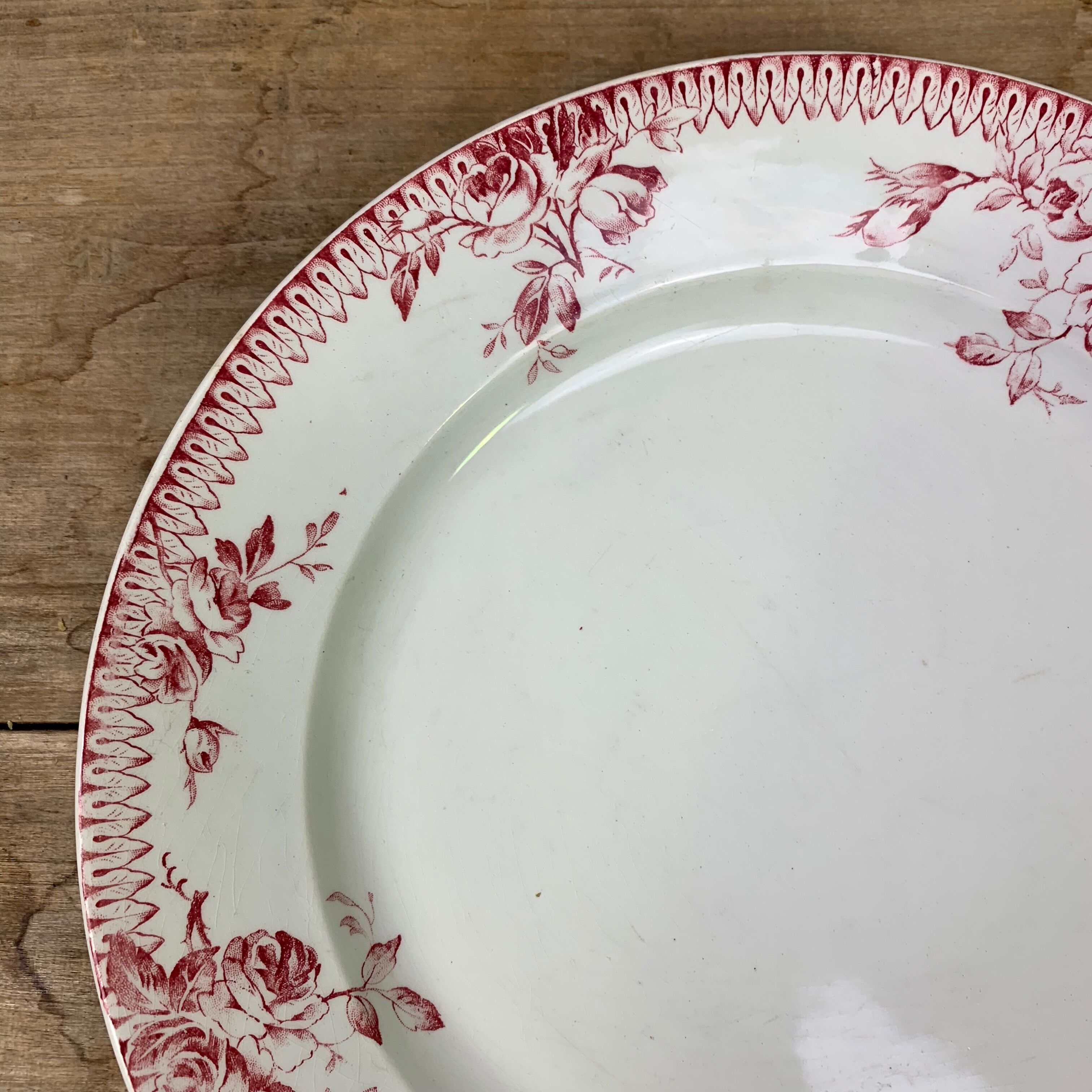 Dish model Pomponnette Gien porcelain